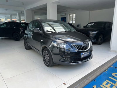 Lancia Ypsilon 1.0 FireFly 5 porte S&S Hybrid Ecochic Gold (3)