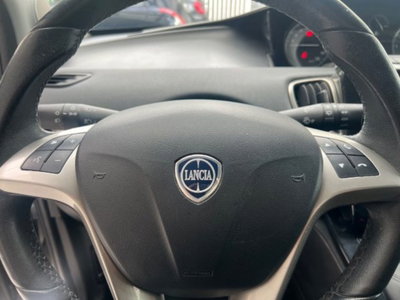 Lancia Ypsilon 1.0 FireFly 5 porte S&S Hybrid Ecochic Gold (14)
