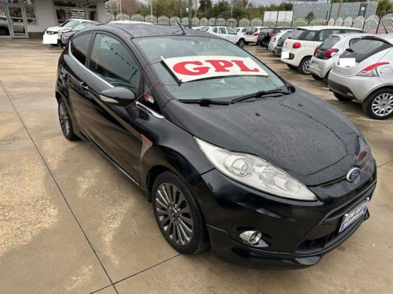 Ford Fiesta 1.4 3 porte Bz.- GPL Titanium