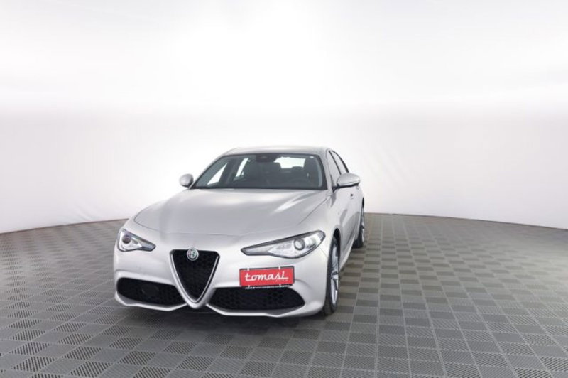 Alfa Romeo Giulia 2.2 Turbodiesel 210 CV AT8 AWD Q4 Veloce