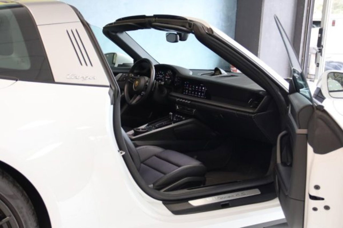 Porsche 911 Cabrio Targa 3.0 4S (10)