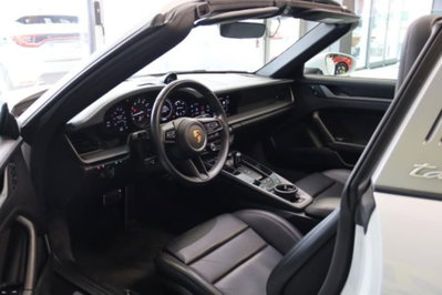 Porsche 911 Cabrio Targa 3.0 4S (5)