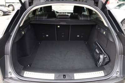 Land Rover Range Rover Velar 3.0 V6 SD6 300 CV R-Dynamic (10)
