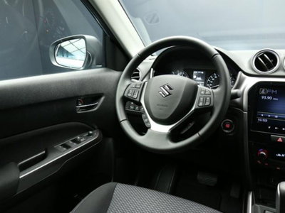 Suzuki Vitara 1.4h Starview 4wd allgrip 110cv at (12)