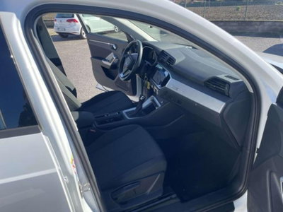 Audi Q3 40 TDI quattro S tronic Business (10)