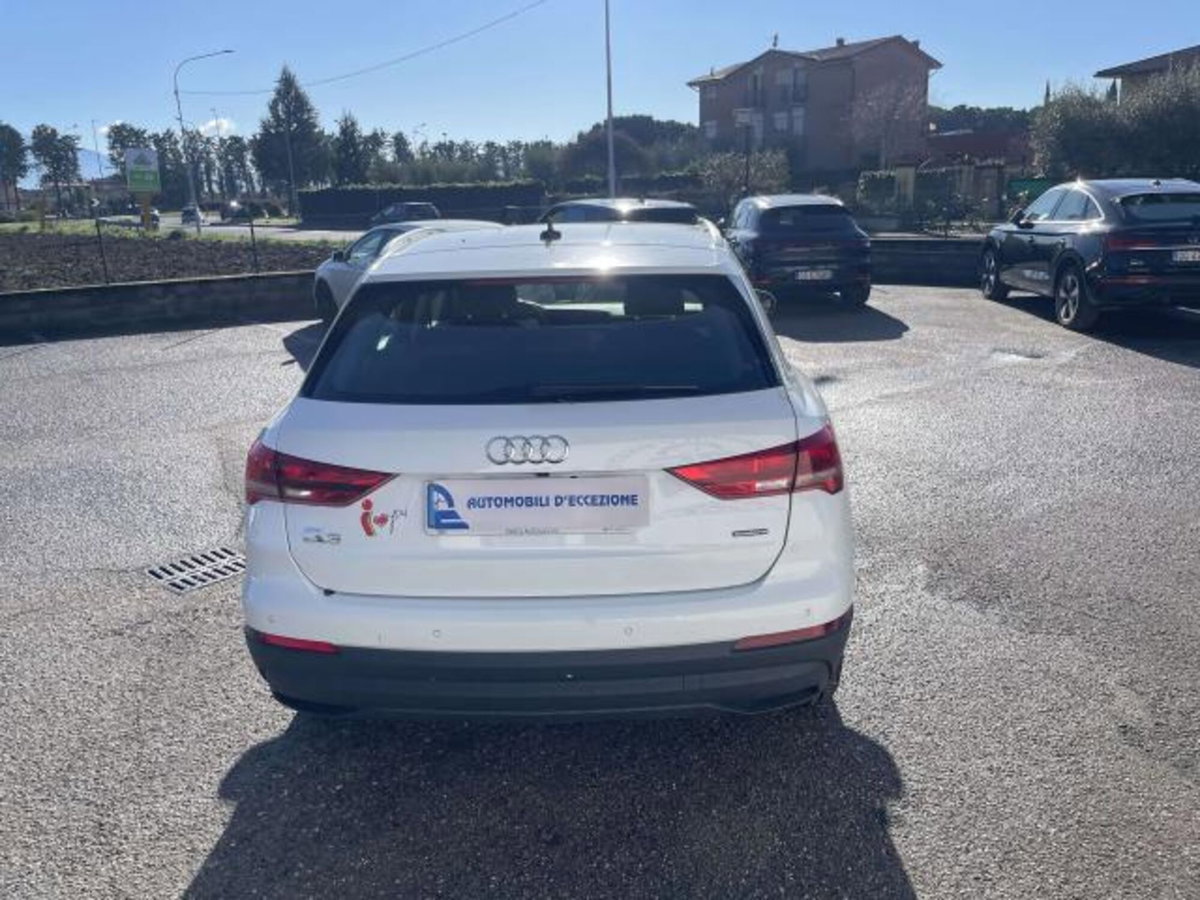 Audi Q3 40 TDI quattro S tronic Business (5)