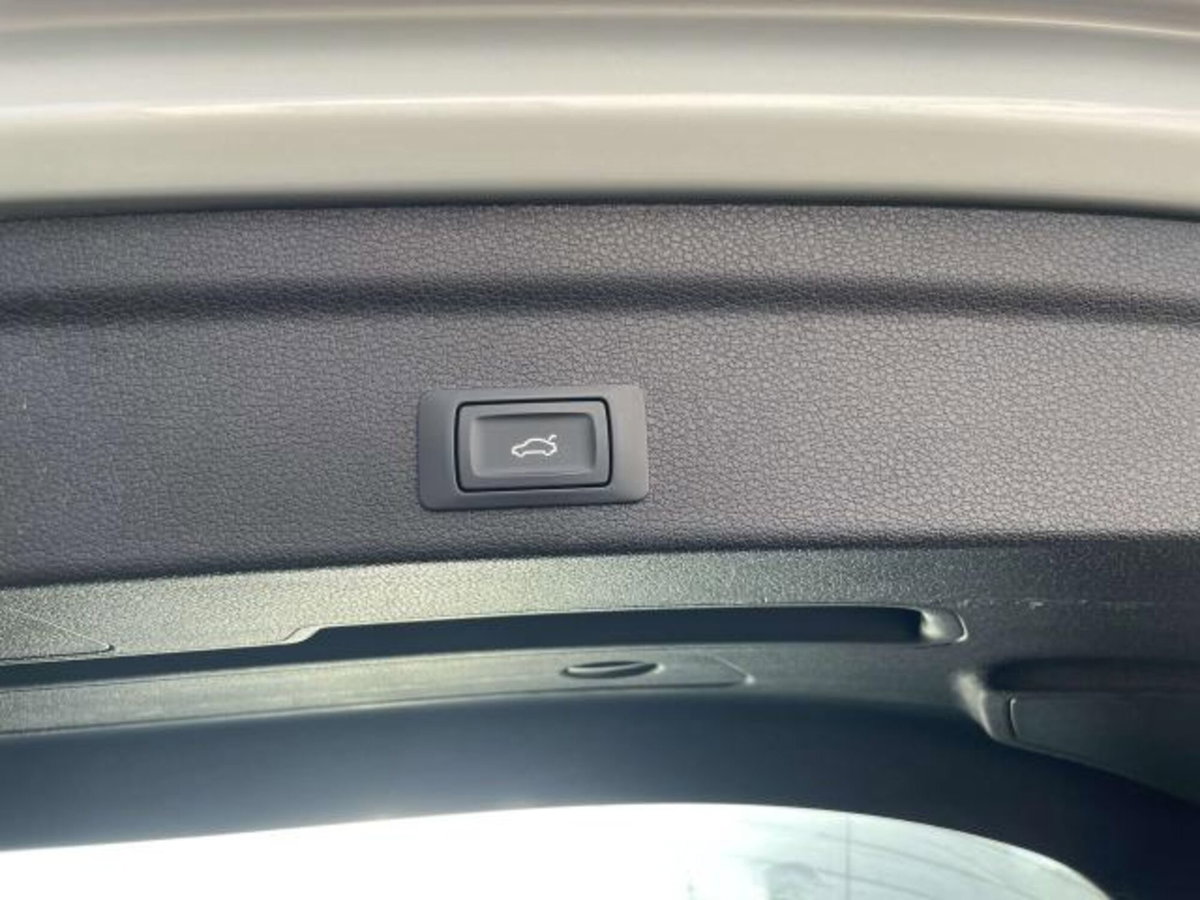 Audi Q3 35 TDI Business (13)