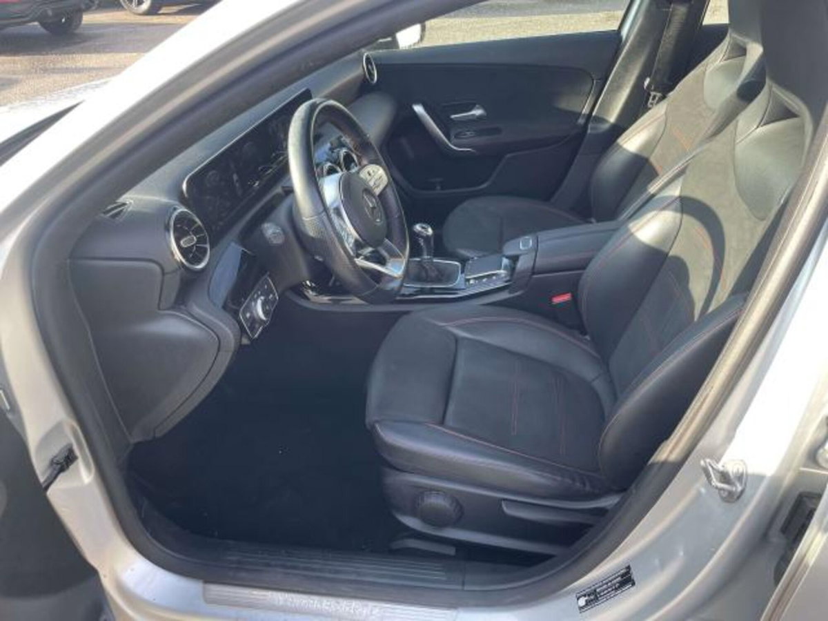 Mercedes-Benz Classe A 180 d Premium (12)