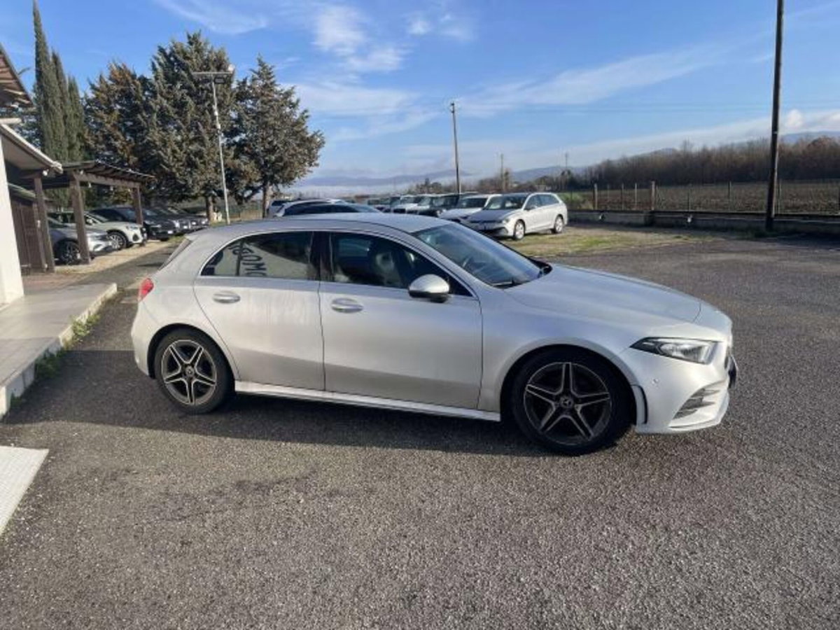 Mercedes-Benz Classe A 180 d Premium (3)