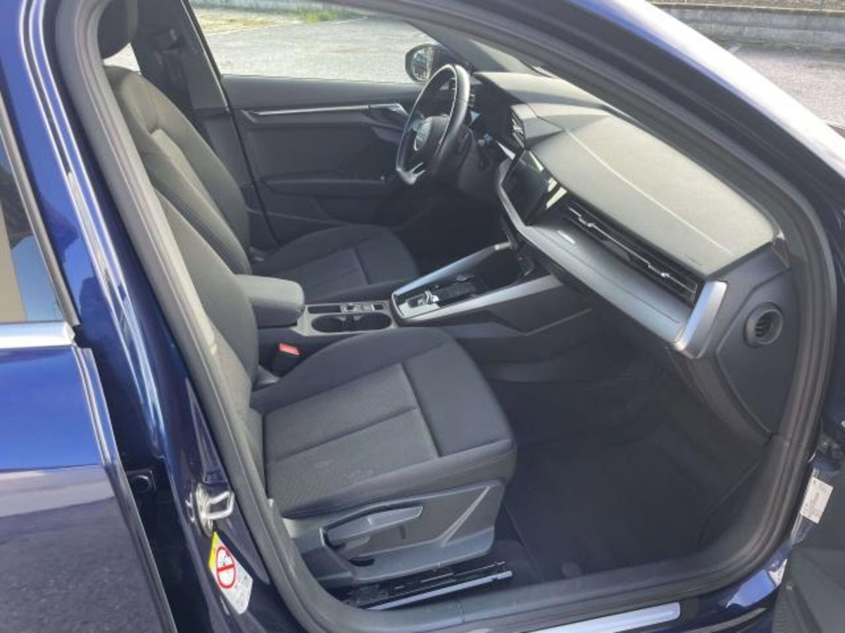 Audi A3 Sportback 2.0 tdi 116cv (10)