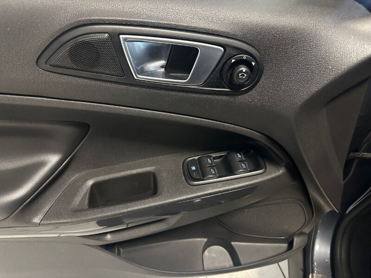 Ford EcoSport 1.5 110 CV Powershift Titanium (10)