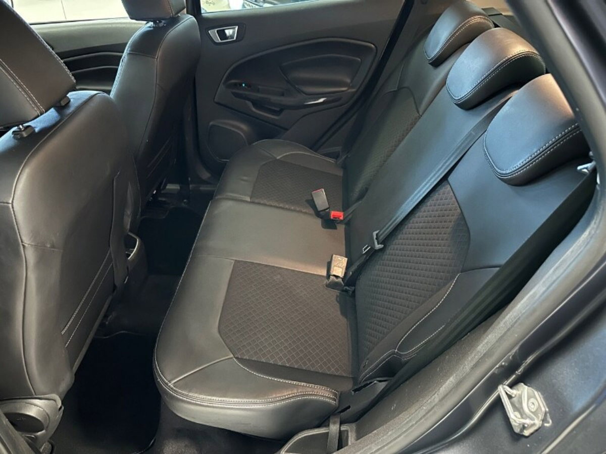 Ford EcoSport 1.5 110 CV Powershift Titanium (14)