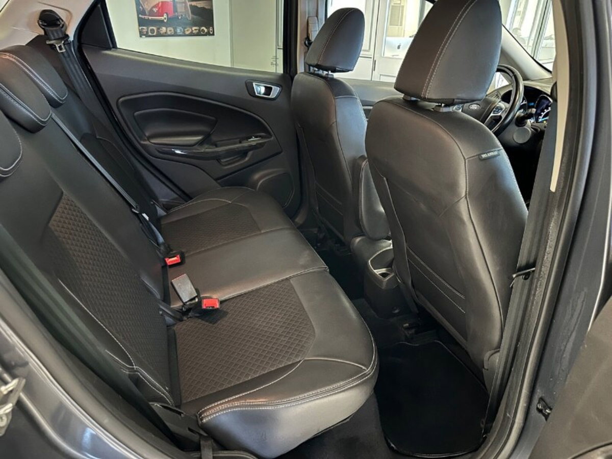 Ford EcoSport 1.5 110 CV Powershift Titanium (18)