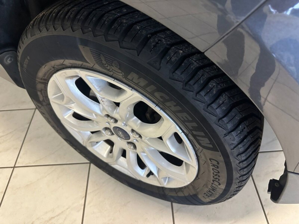 Ford EcoSport 1.5 110 CV Powershift Titanium (4)