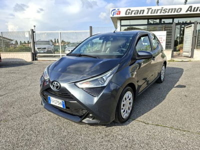 Toyota Aygo 1.0 VVT-i 72 CV 5 porte x-play usata