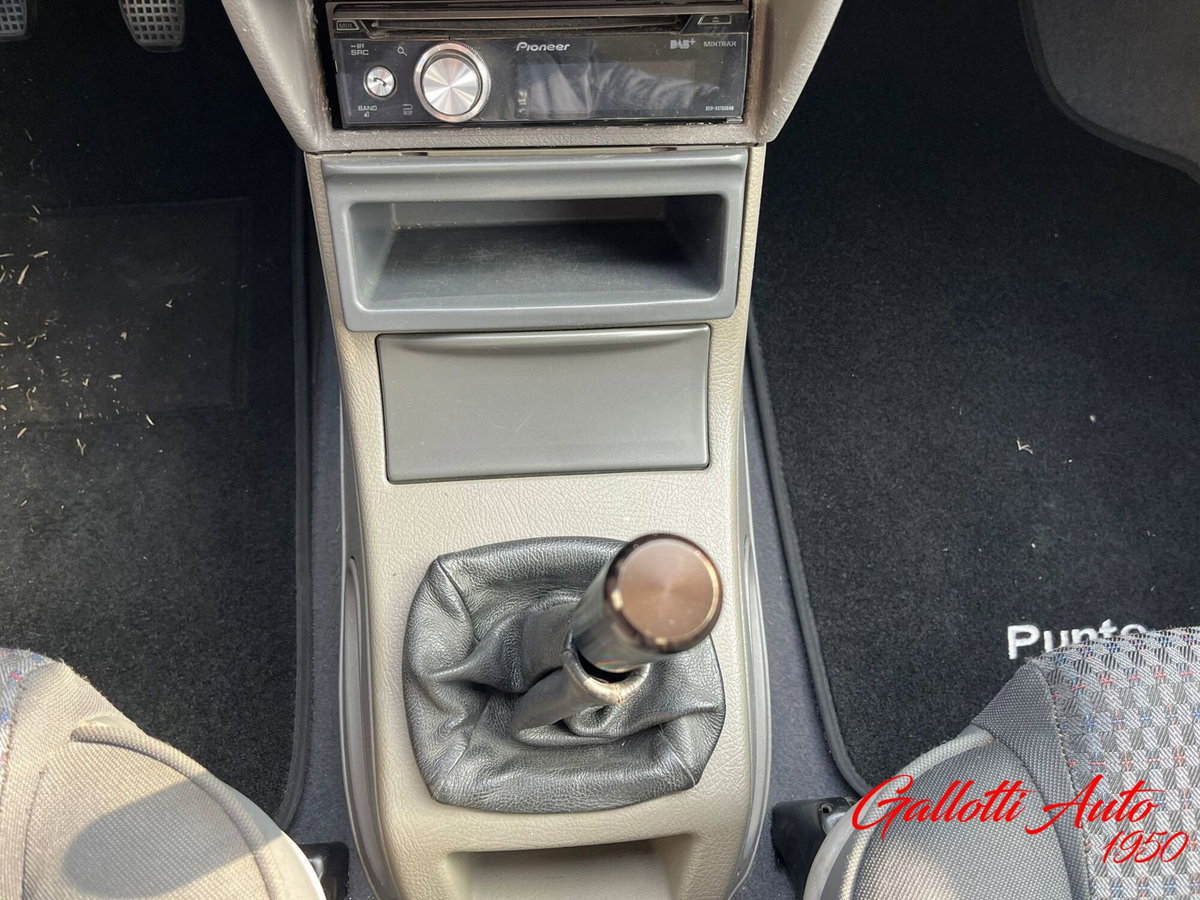Fiat Punto turbo cat 3 porte GT (14)