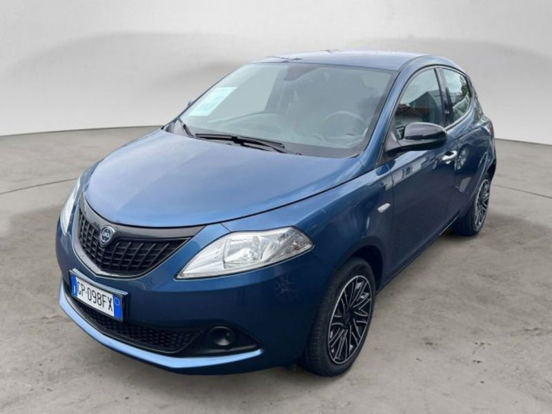Lancia Ypsilon 1.0 FireFly 5 porte S&S Hybrid Silver Plus