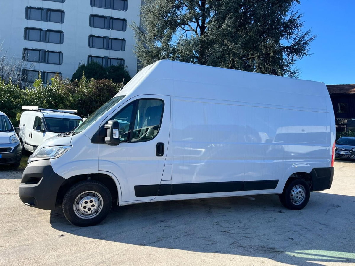 Opel Movano Furgone Heavy 35 L3H3 2.2 diesel 140cv S&S (4)