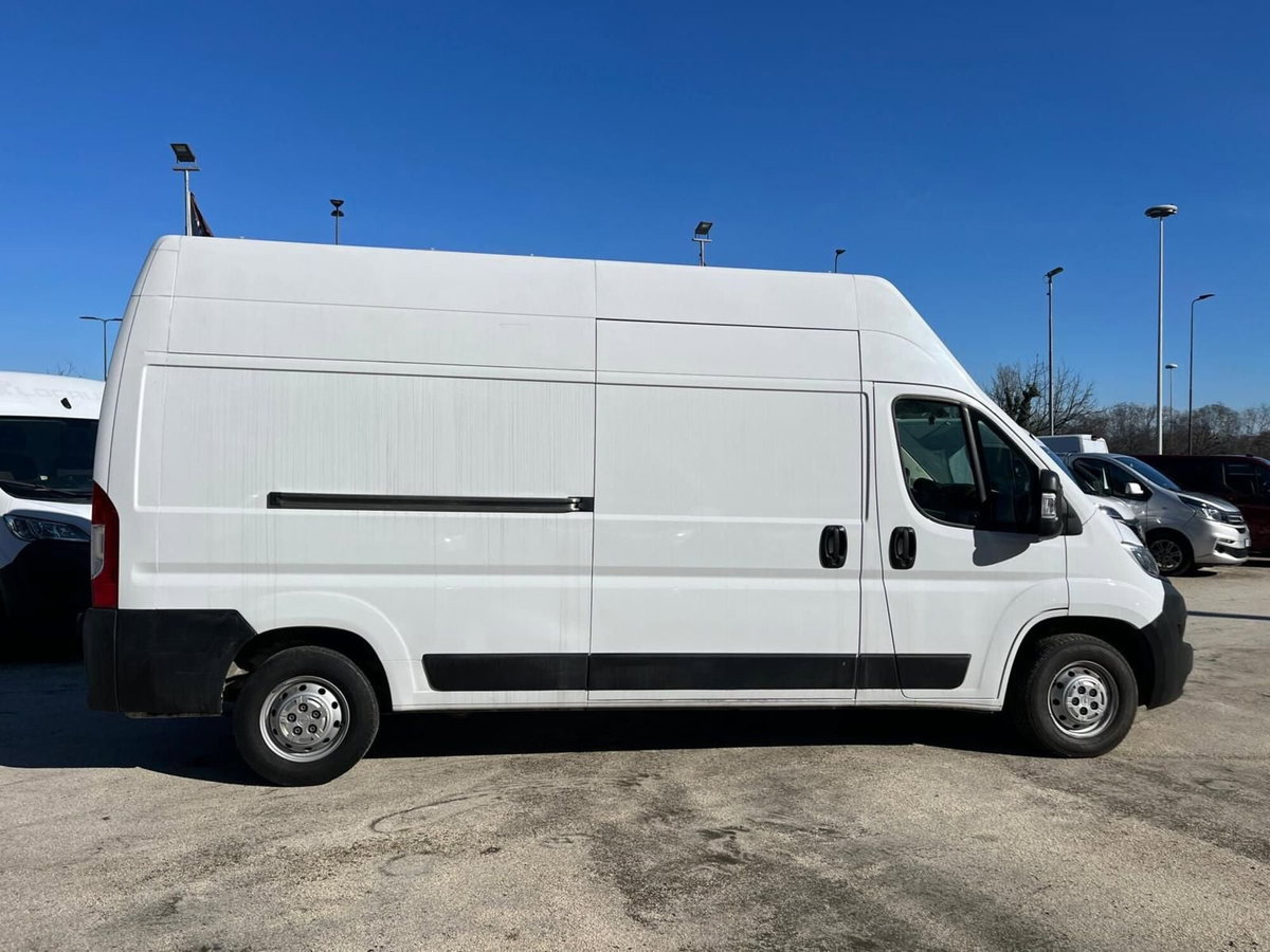 Opel Movano Furgone Heavy 35 L3H3 2.2 diesel 140cv S&S (8)