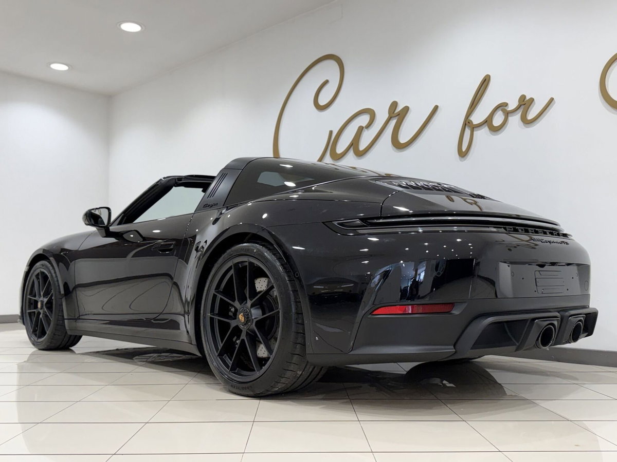 Porsche 911 Cabrio Targa 3.6 4 GTS auto (9)