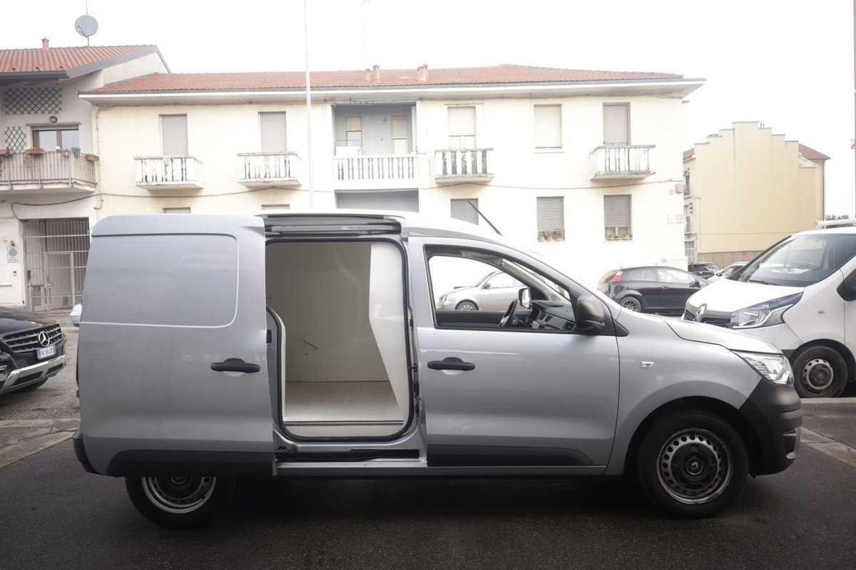 Renault Kangoo 1.5 dCi 95CV Van (18)