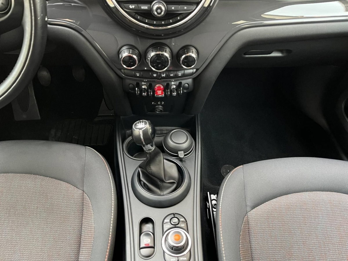 MINI Mini Countryman 2.0 Cooper D Essential Countryman (20)