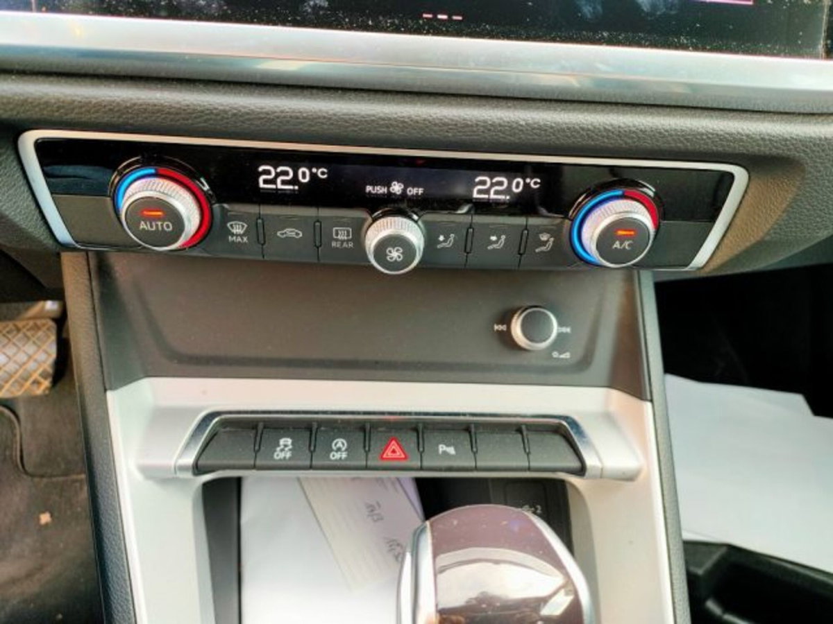 Audi Q3 35 TDI quattro S tronic Business Advanced (12)
