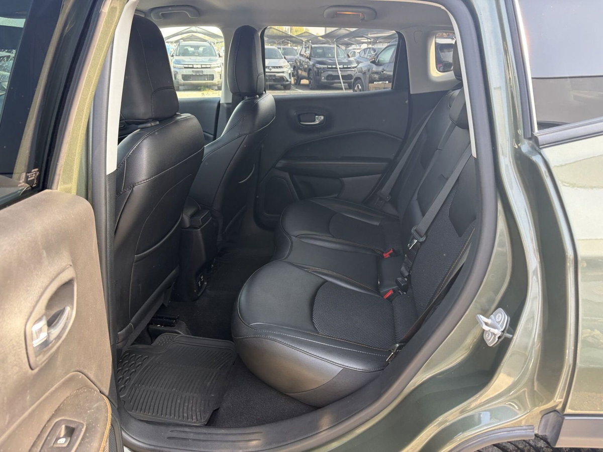 Jeep Compass 1.6 Multijet II 2WD Limited (6)