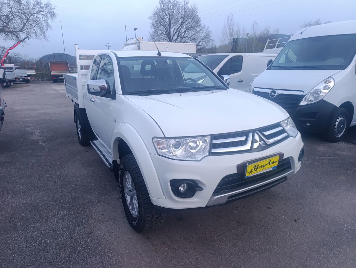 Mitsubishi L200 2.5 DI-D/178CV DC Intense Plus L.E.