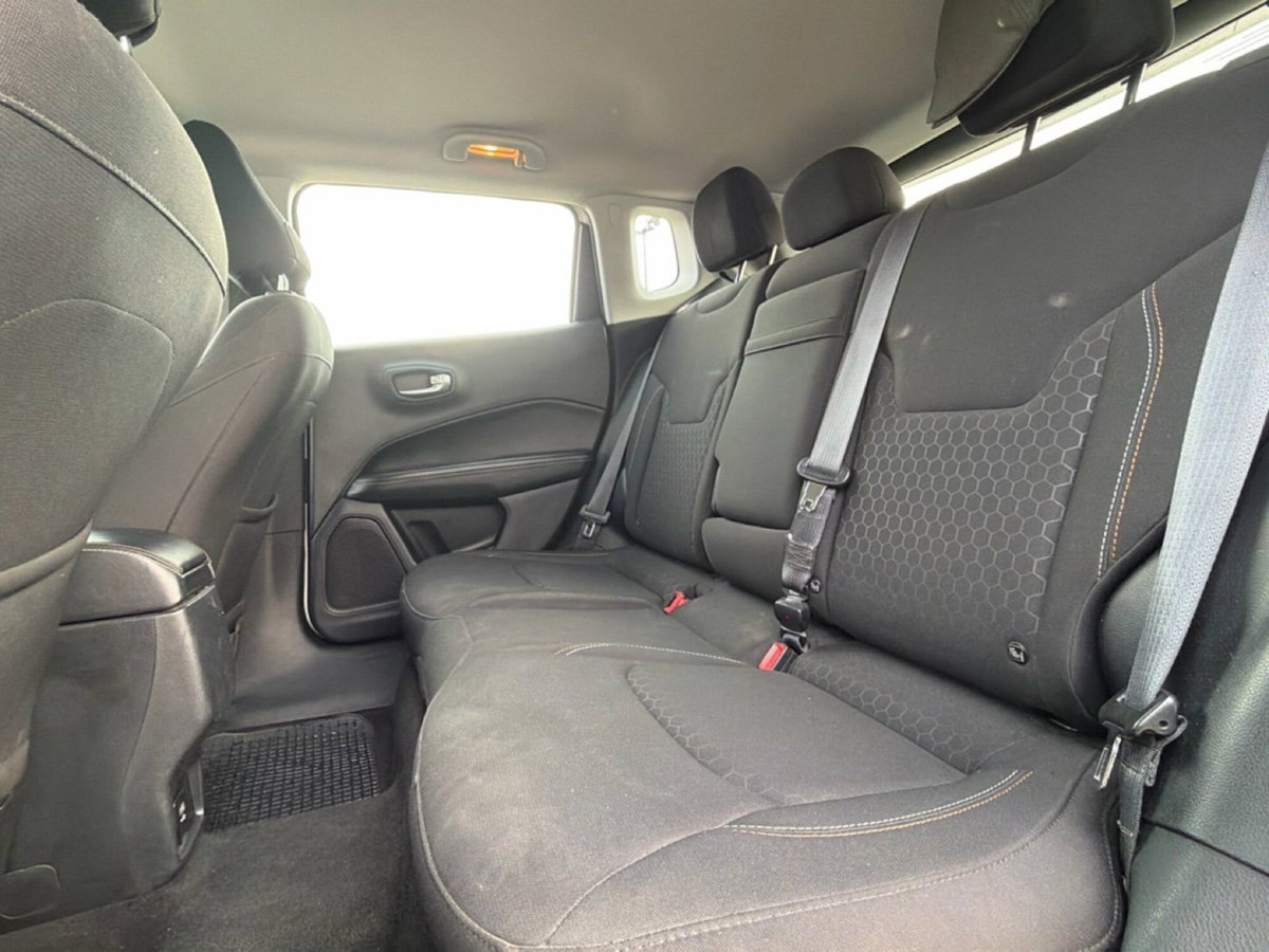 Jeep Compass 1.6 Multijet II 2WD Longitude (10)