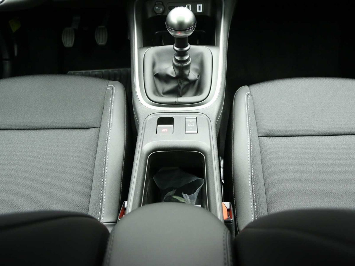 Jeep Avenger 1.2 turbo Summit fwd 100cv (14)