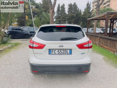 Nissan Qashqai 1.5 dCi Acenta (6)