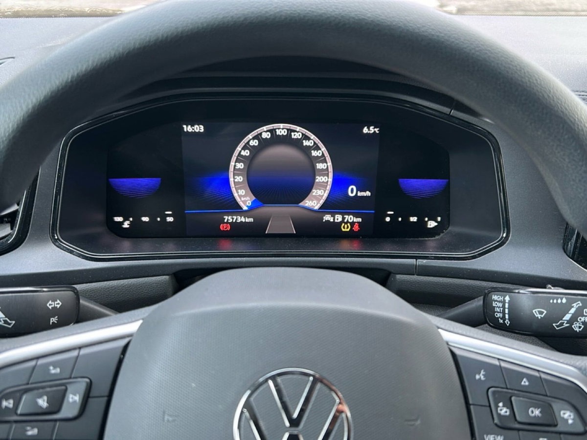 Volkswagen T-Roc 1.0 TSI Life (15)
