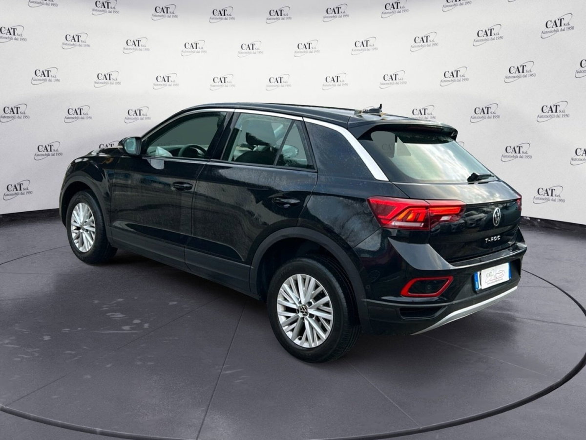 Volkswagen T-Roc 1.0 TSI Life (7)
