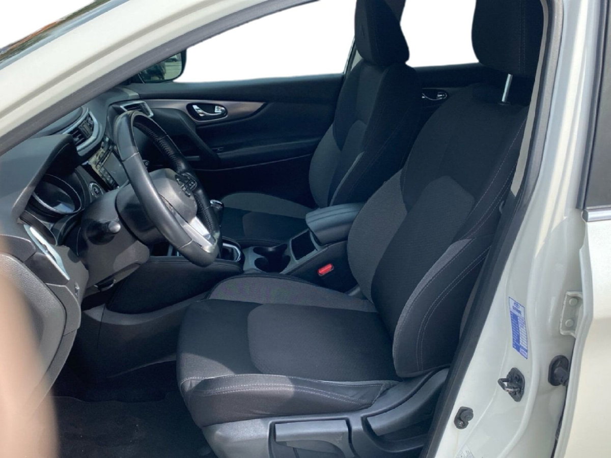 Nissan Qashqai 1.5 dCi 115 CV Tekna (12)