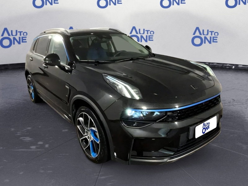 Lynk & Co 01 01 1.5 td phev