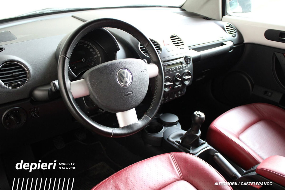 Volkswagen New Beetle Cabrio 1.6 Cabrio (2)
