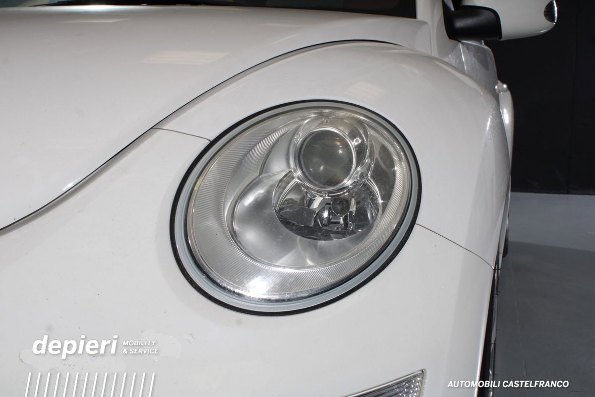 Volkswagen New Beetle Cabrio 1.6 Cabrio (5)
