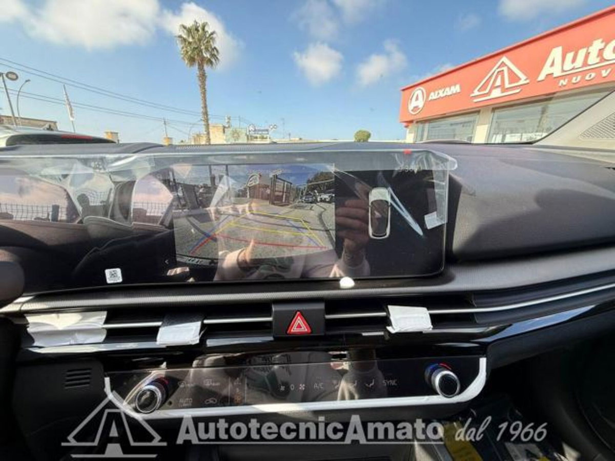 Kia Sportage 1.6 TGDi MHEV Business (11)