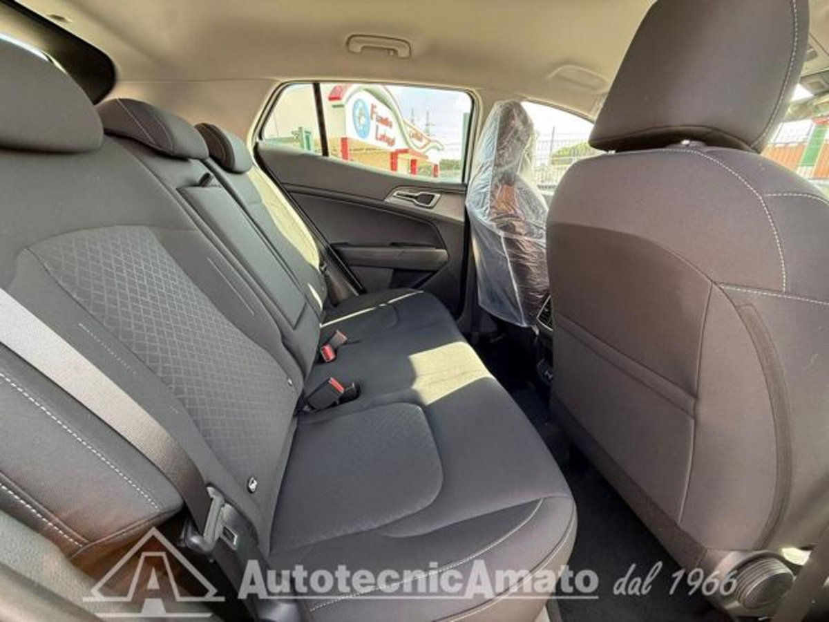 Kia Sportage 1.6 TGDi MHEV Business (13)