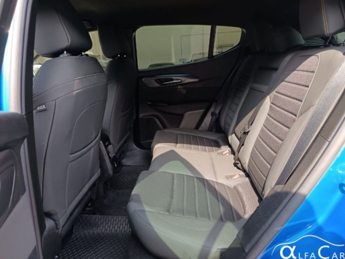 Alfa Romeo Tonale 1.3 phev Intensa Q4 280cv at6 (13)