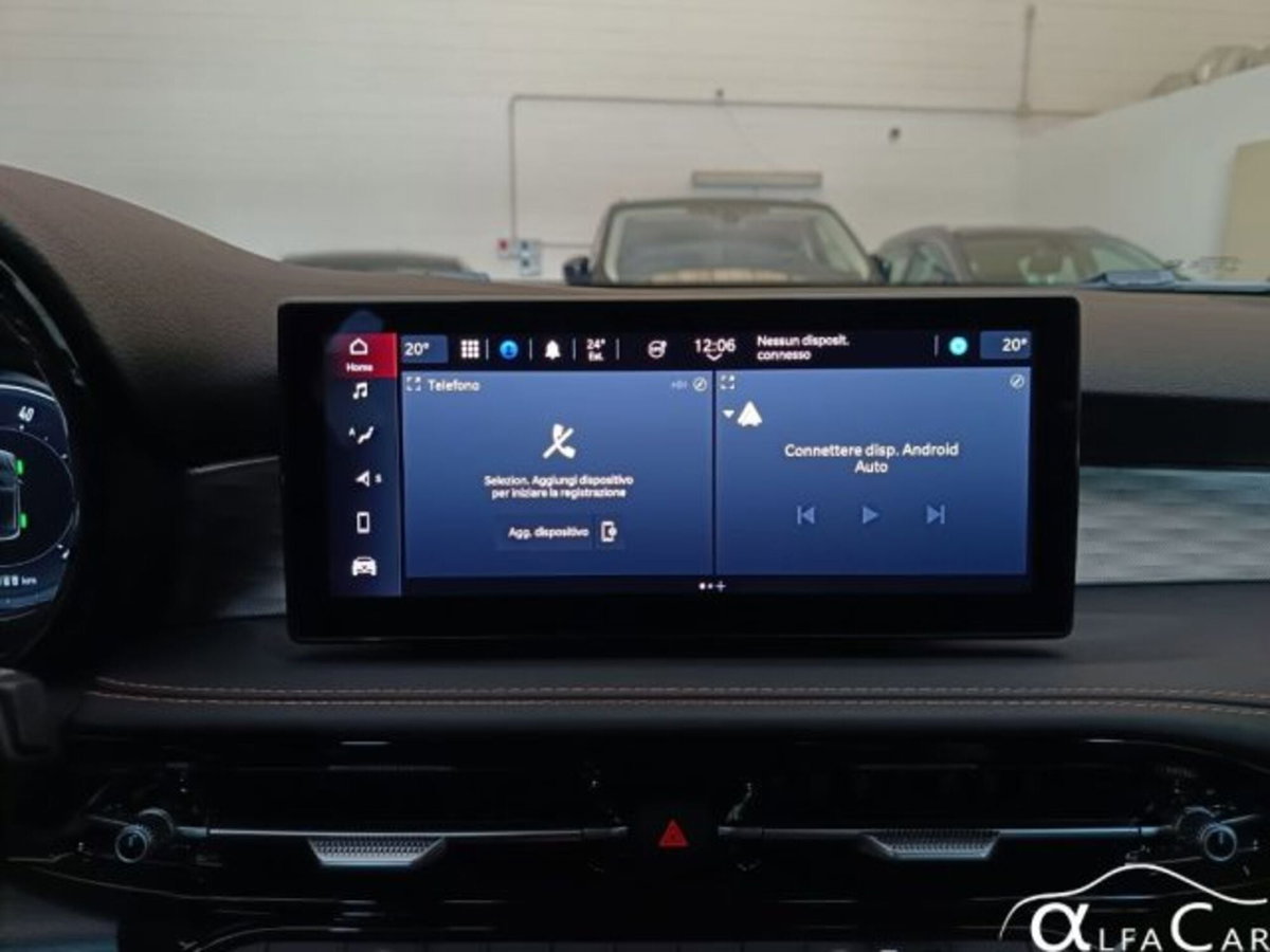 Alfa Romeo Tonale 1.3 phev Intensa Q4 280cv at6 (19)