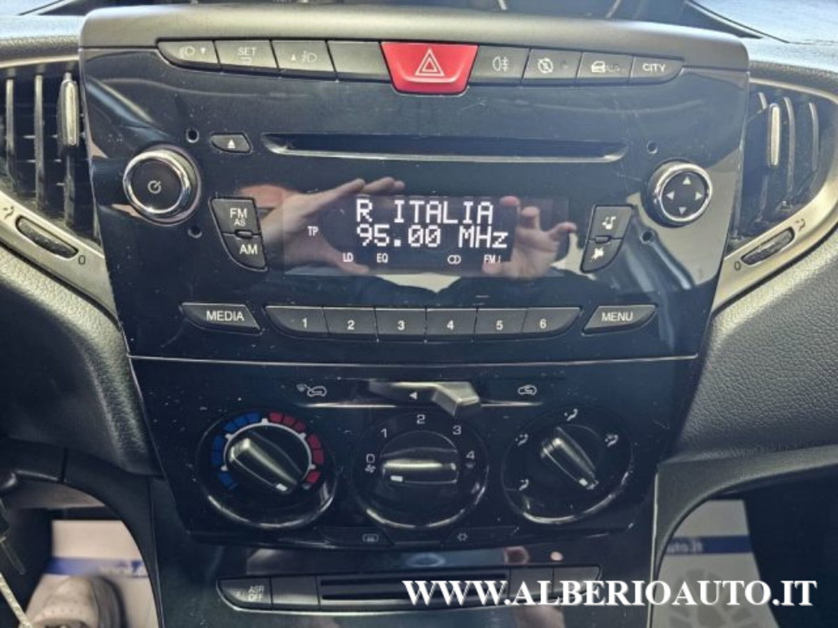 Lancia Ypsilon 1.3 MJT 16V 95 CV 5 porte S&S Silver (11)