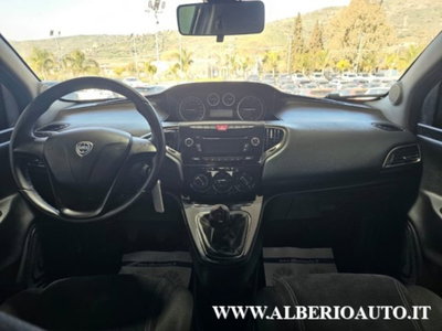 Lancia Ypsilon 1.3 MJT 16V 95 CV 5 porte S&S Silver (12)