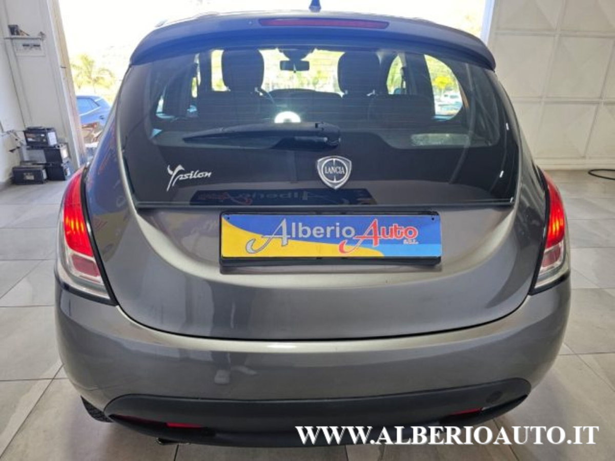 Lancia Ypsilon 1.3 MJT 16V 95 CV 5 porte S&S Silver (6)