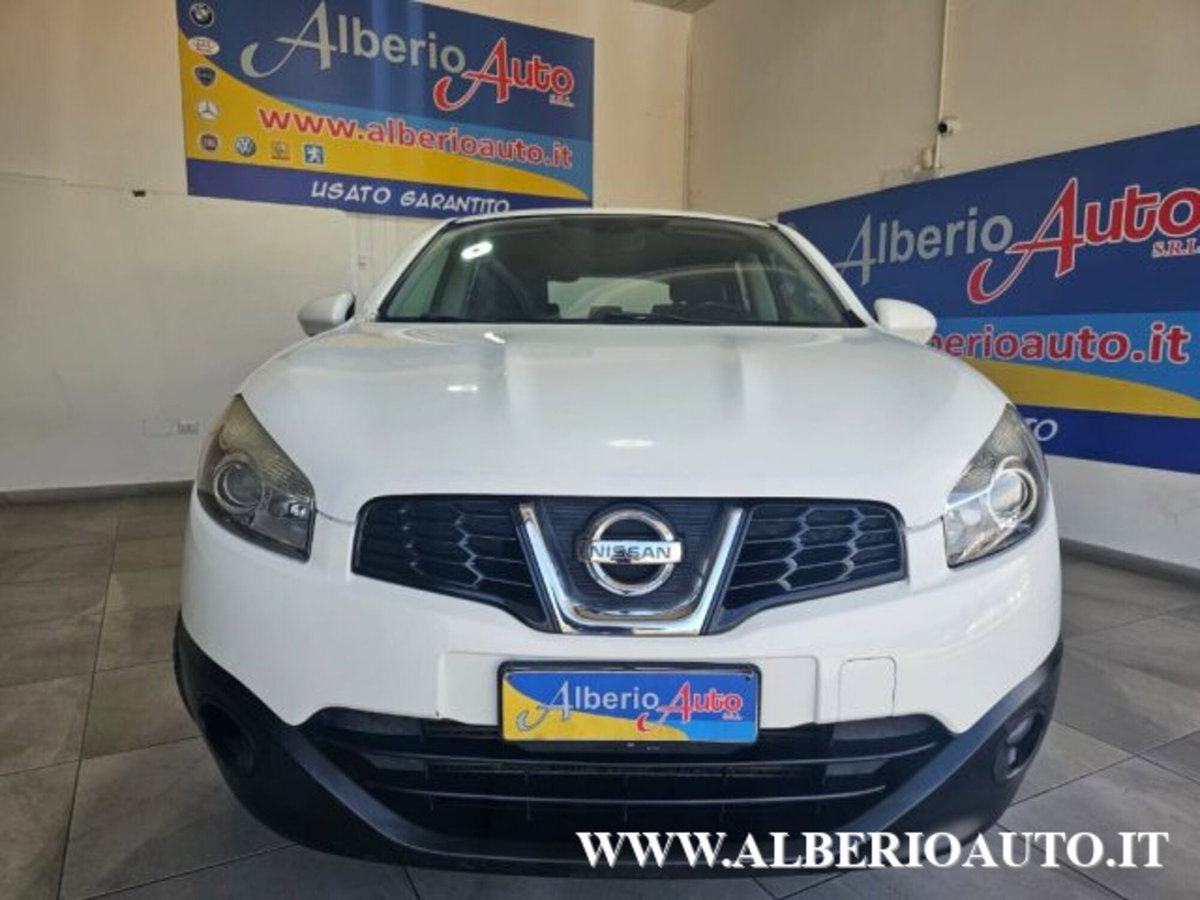 Nissan Qashqai 1.5 dCi DPF Tekna (2)