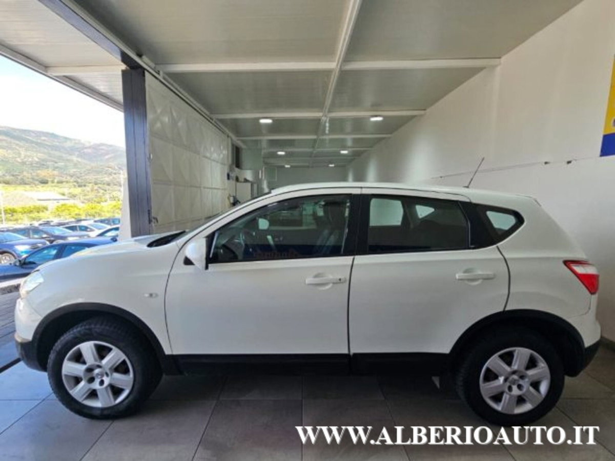 Nissan Qashqai 1.5 dCi DPF Tekna (6)