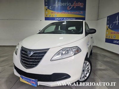 Lancia Ypsilon 1.2 69 CV 5 porte Silver usata