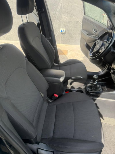 Kia Carens 1.7 CRDi 115 CV Class (13)