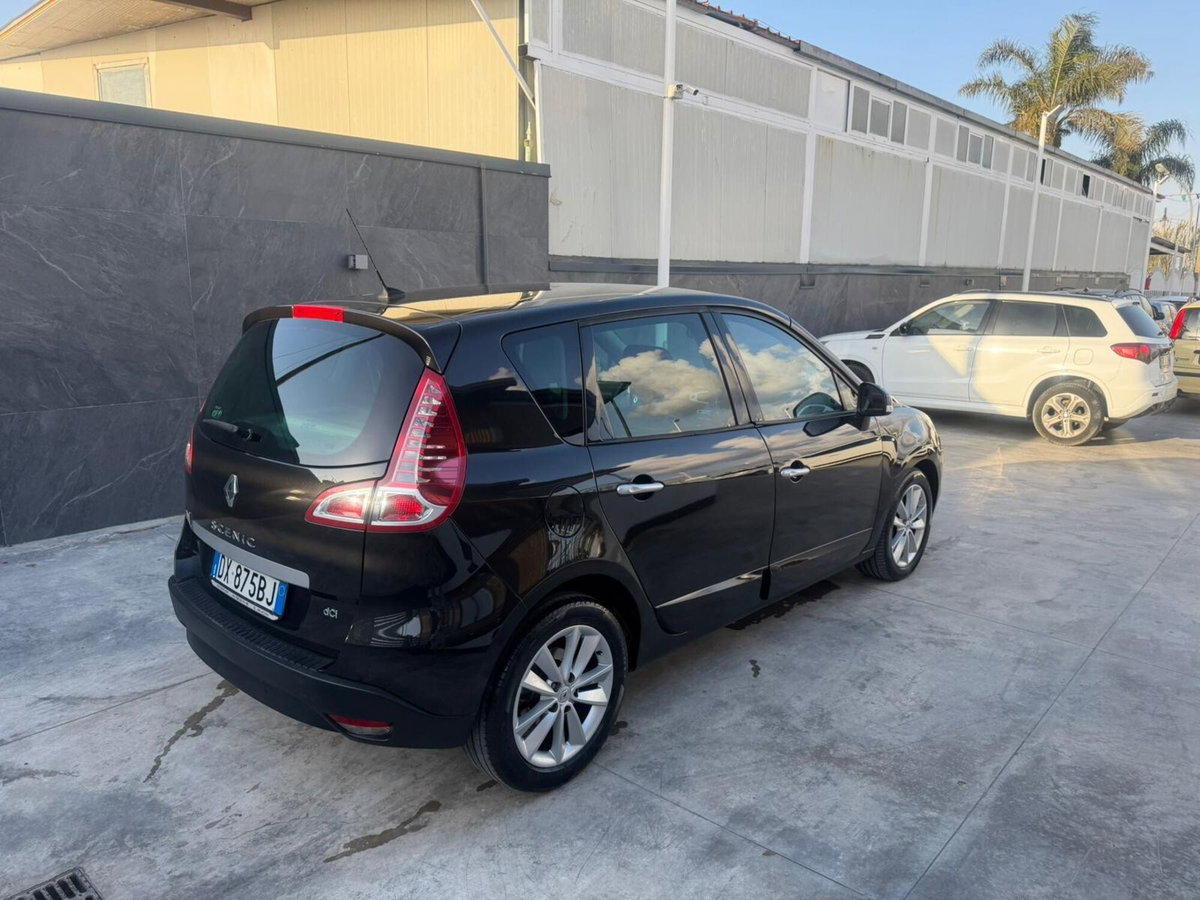 Renault Scenic E-Tech Electric 2.0 dCi 150CV Proactive Luxe (4)
